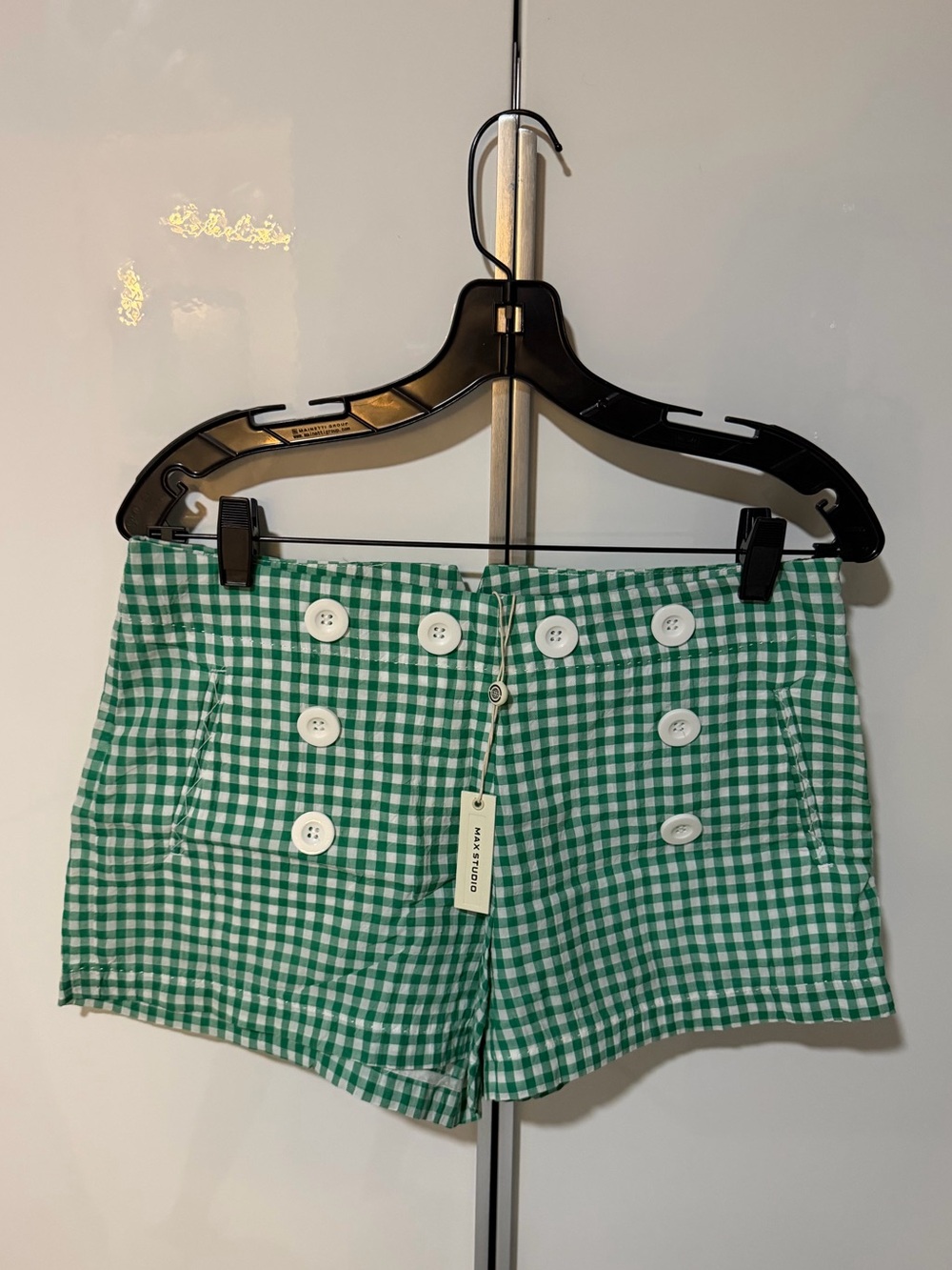 Brand New Max Studio Green Button-Front Shorts